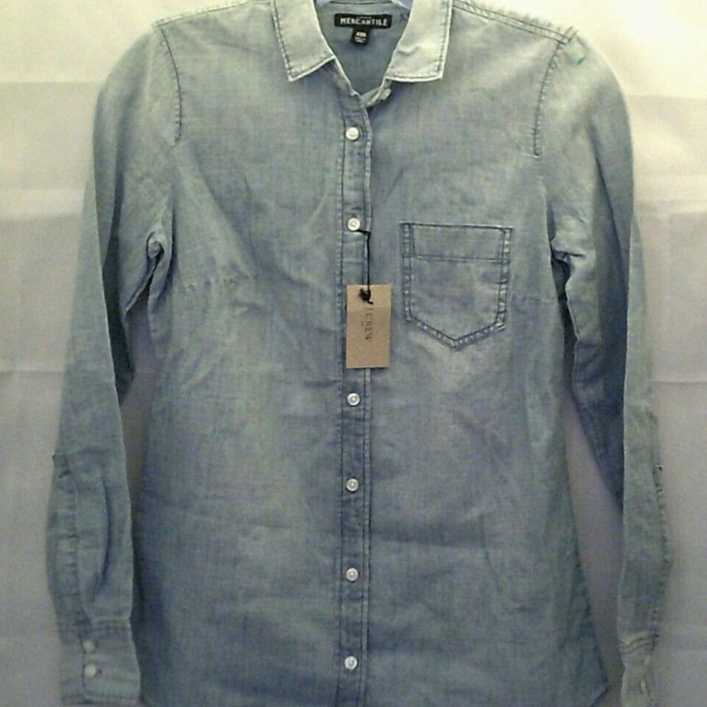 NWT J. Crew Chambray Button-Up Fitted Shirt